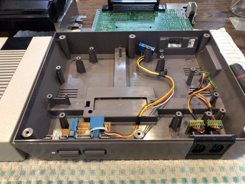 Nintendo NES - Intérieur nettoyé